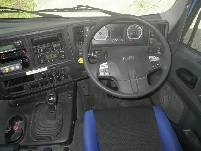 いすゞ ギガ 大型 トラクター 1デフ エアサスの中古トラック画像10