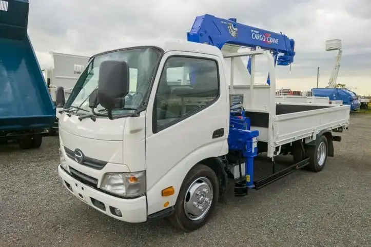 日野 デュトロ 小型 クレーン付 4段 ラジコン の中古トラック【車両No.103495】