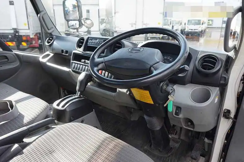 日野 デュトロ 小型 平ボディ パワーゲート TKG-XZU645Mの中古トラック画像12