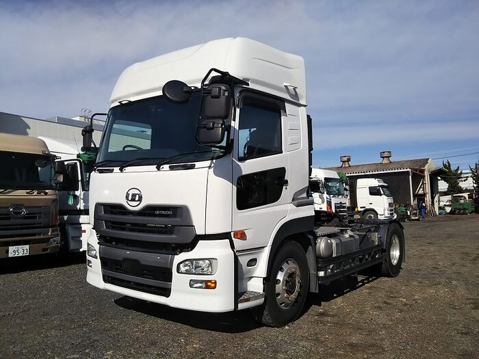 日産UD クオン 大型 トラクター