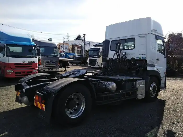 日産UD クオン 大型 トラクター ハイルーフ 1デフの中古トラック画像2