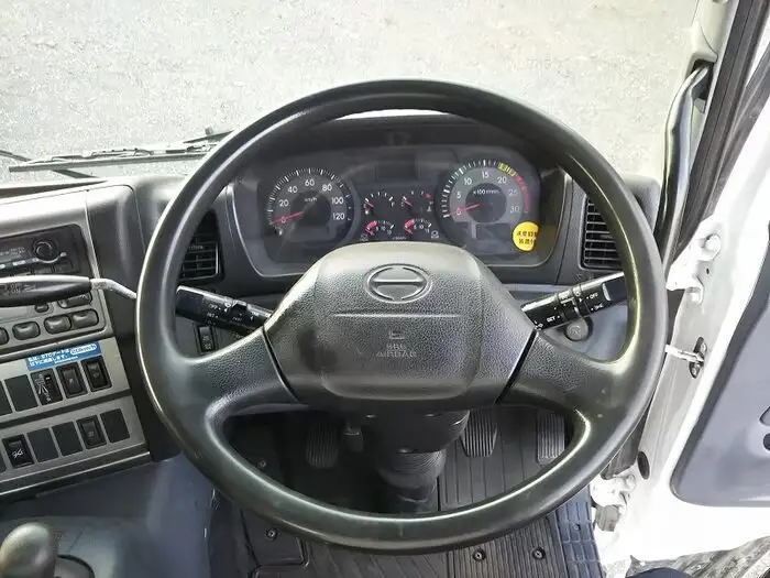 日野 プロフィア 大型 トラクター ハイルーフ 1デフの中古トラック画像6