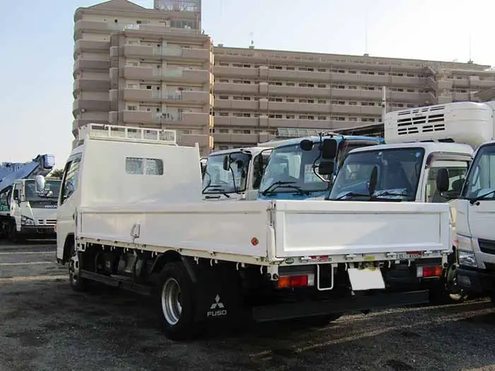 三菱 キャンター 小型 平ボディ TKG-FEA20 H27の中古トラック画像2