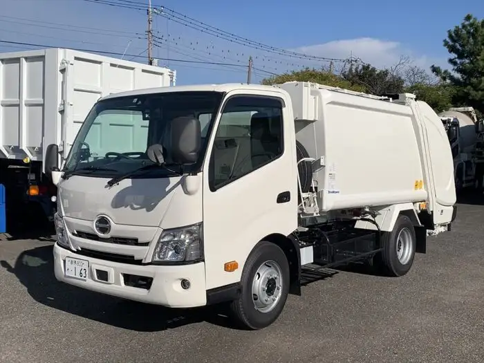 日野 デュトロ 小型 パッカー車 プレス式 2KG-XZU700Mの中古トラック画像1