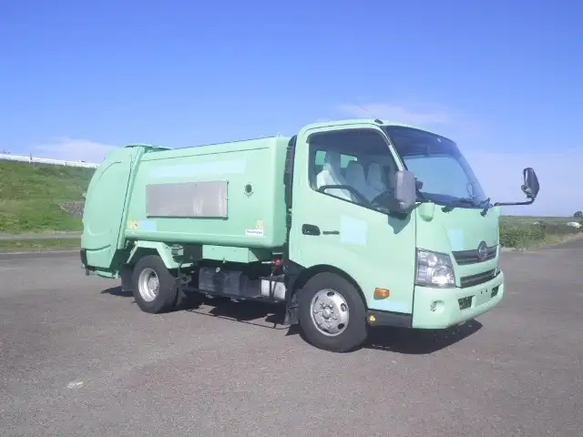 日野 デュトロ 小型 パッカー車 回転ダンプ式 TKG-XZU700Mの中古トラック画像2