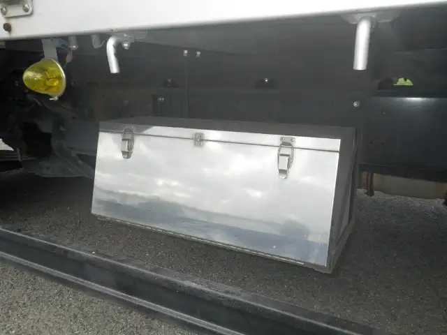 三菱 ファイター 中型/増トン 平ボディ アルミブロック ベッドの中古トラック画像4