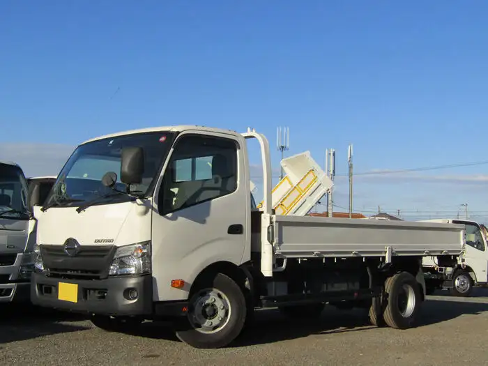日野 デュトロ 小型 平ボディ 2KG-XZU710M H30 の中古トラック【車両No.103742】