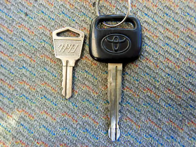 トヨタ トヨエース 小型 タンク車 ローリー KK-BU301の中古トラック画像像17