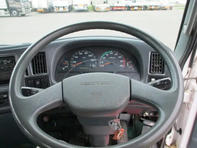 日産UD コンドル 中型/増トン クレーン付 床鉄板 4段の中古トラック画像7
