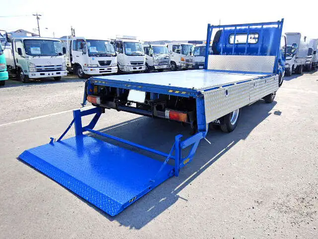 トヨタ トヨエース 小型 平ボディ PB-XZU414 H18の中古トラック画像2