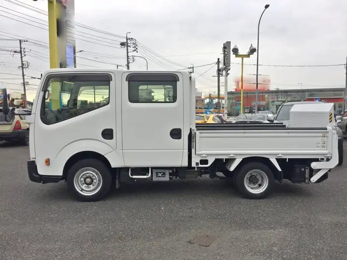 日産 アトラス 小型 平ボディ Wキャブ パワーゲートの中古トラック画像4