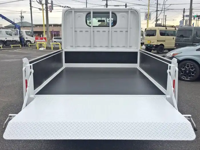 日産 アトラス 小型 平ボディ Wキャブ パワーゲートの中古トラック画像3