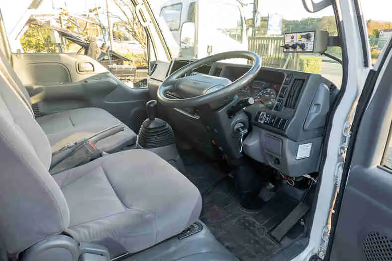 いすゞ エルフ 小型 パッカー車 プレス式 NKR85-7030191の中古トラック画像4