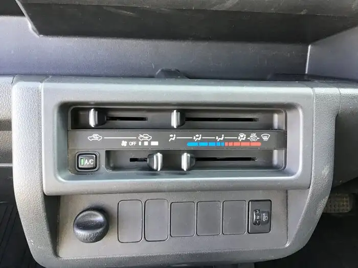 ダイハツ ハイゼット  平ボディ EBD-S500P H27の中古トラック画像13
