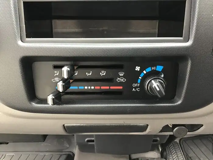 トヨタ ライトエース  平ボディ GK-KM70 H19の中古トラック画像15