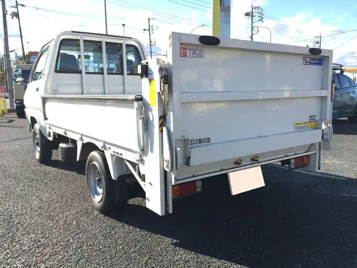 トヨタ タウンエース 小型 平ボディ パワーゲート GC-KM75の中古トラック画像2