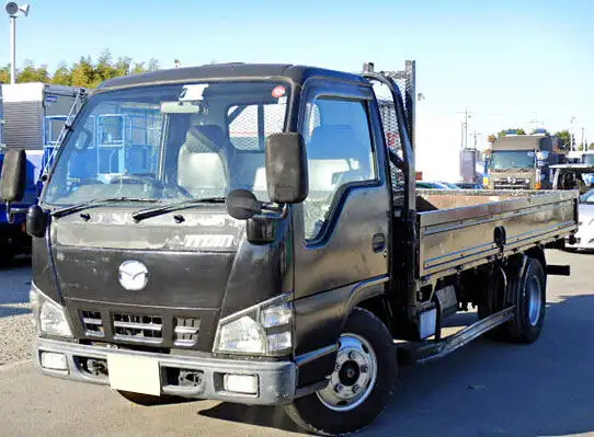 マツダ タイタン 小型 平ボディ 床鉄板 PB-LKR81ARの中古トラック画像1