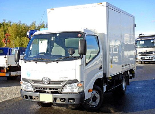 トヨタ ダイナ 小型 アルミバン 10尺 TKG-XZU605