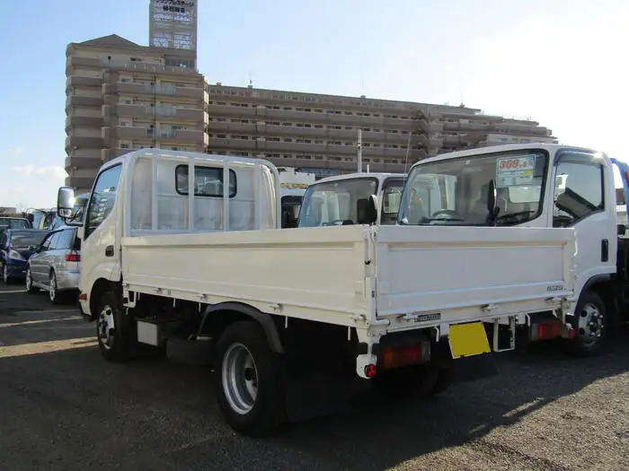 トヨタ ダイナ 小型 平ボディ TKG-XZC600 H28の中古トラック画像2