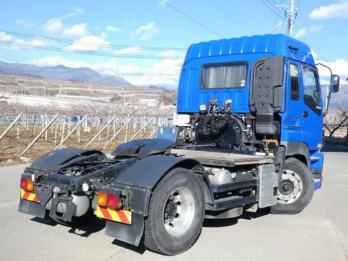 いすゞ ギガ 大型 トラクター ハイルーフ 1デフの中古トラック画像2