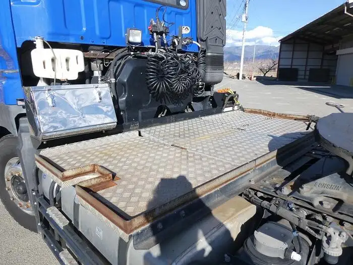 いすゞ ギガ 大型 トラクター ハイルーフ 1デフの中古トラック画像7
