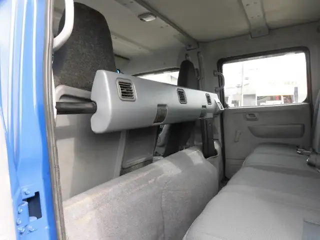 三菱 キャンター 小型 平ボディ Wキャブ 床鉄板の中古トラック画像10