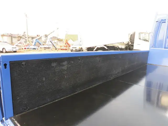 三菱 キャンター 小型 平ボディ Wキャブ 床鉄板の中古トラック画像9