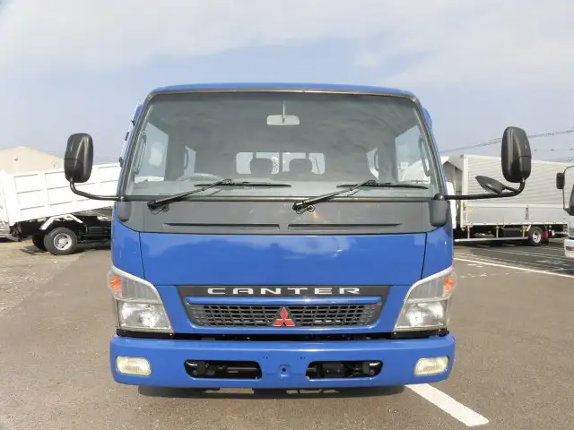 三菱 キャンター 小型 平ボディ Wキャブ 床鉄板の中古トラック画像3