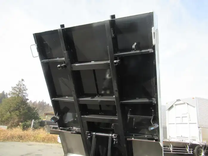 三菱 キャンター 小型 ダンプ 土砂禁 2PG-FBA60の中古トラック画像11