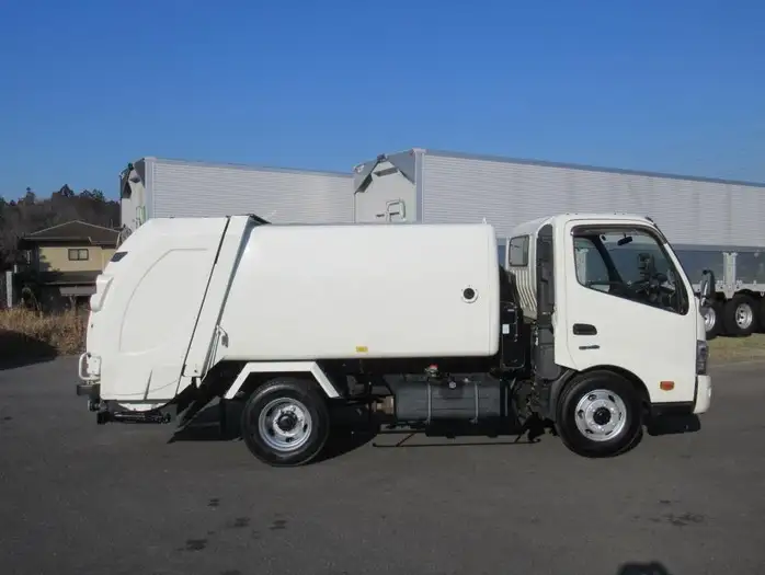 日野 デュトロ 小型 パッカー車 回転ダンプ式 TKG-XZU700Mの中古トラック画像4