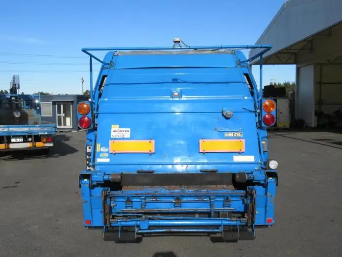 いすゞ フォワード 中型/増トン パッカー車 プレス式 ベッドの中古トラック画像3