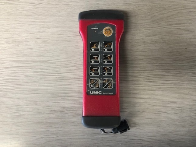 UNIC RC-500 赤 リモコン機能付き UNIC RC-500 赤 リモコン機能付き