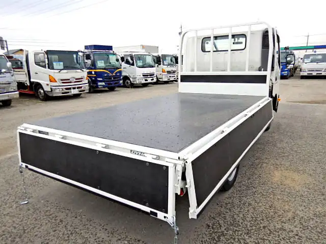 トヨタ ダイナ 小型 平ボディ 床鉄板 TKG-XZU700の中古トラック画像5