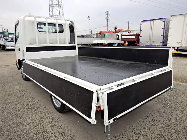 トヨタ ダイナ 小型 平ボディ 床鉄板 TKG-XZU700の中古トラック画像6