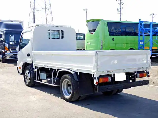 トヨタ ダイナ 小型 平ボディ XZU605 H27の中古トラック画像4