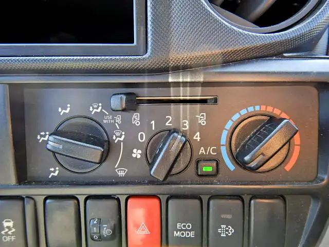 トヨタ ダイナ 小型 平ボディ XZU605 H27の中古トラック画像11