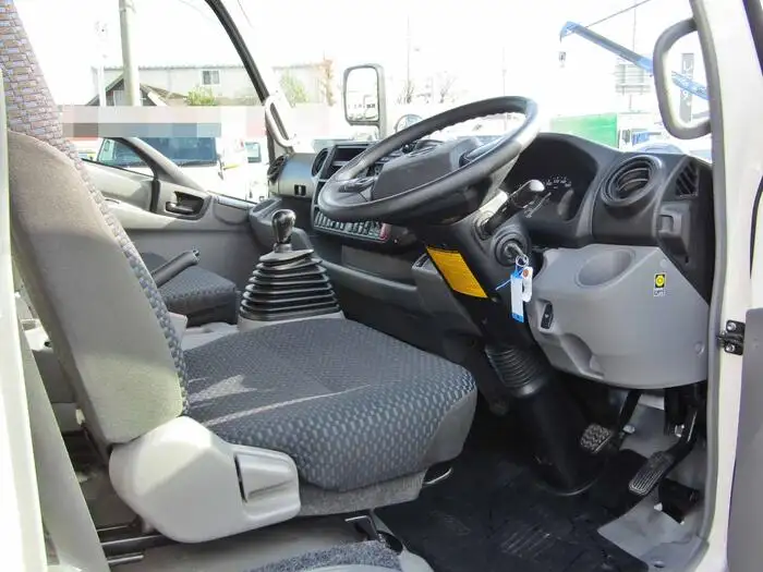 日野 デュトロ 小型 平ボディ 2RG-XZU710M H31/R1の中古トラック画像12