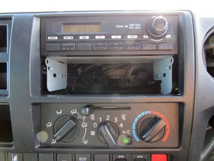 日野 デュトロ 小型 平ボディ 2RG-XZU710M H31/R1の中古トラック画像16