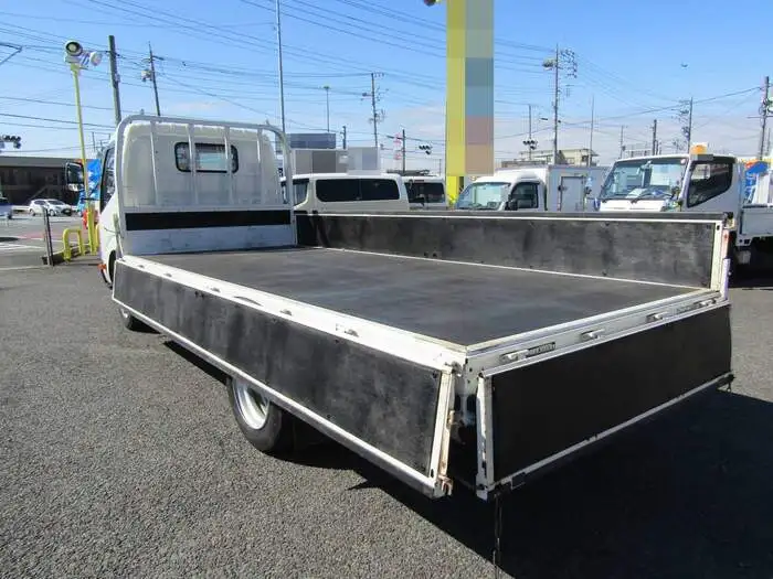トヨタ ダイナ 小型 平ボディ TKG-XZU655 H27の中古トラック画像4