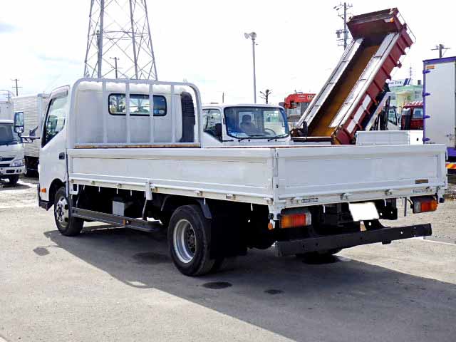 トヨタ ダイナ 小型 平ボディ SKG-XZU710 H23の中古トラック画像4
