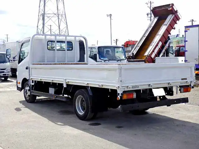 トヨタ ダイナ 小型 平ボディ SKG-XZU710 H23の中古トラック画像4