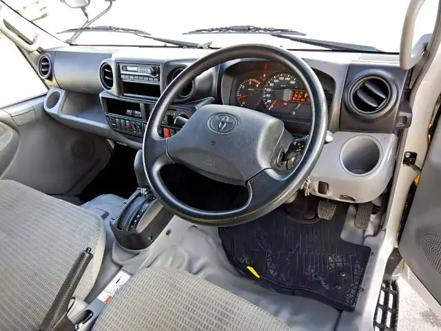 トヨタ トヨエース 中型/増トン アルミバン パワーゲート サイドドアの中古トラック画像8