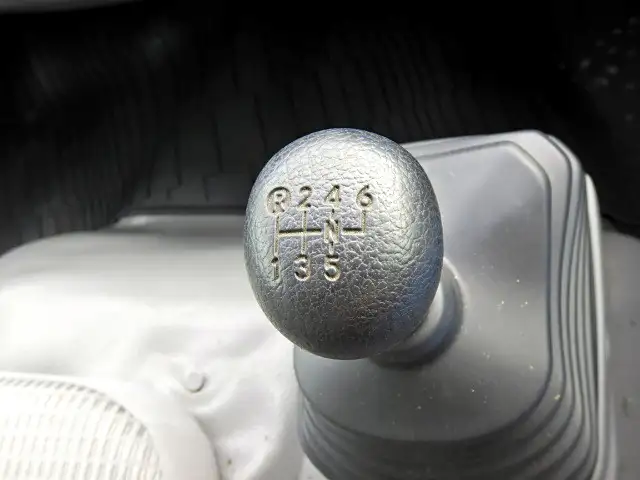 日野 デュトロ 小型 ウイング 幌ウイング TKG-XZU710Mの中古トラック画像14