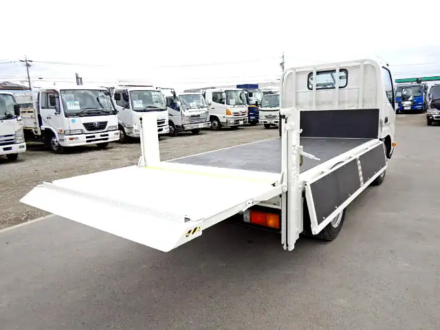 日野 デュトロ 小型 平ボディ ショート TKG-XZU605M の中古 日野 デュトロ 小型 平ボディ ショート TKG-XZU605M の中古