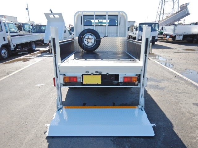 トヨタ トヨエース 小型 平ボディ パワーゲート TKG-XZU605の中古トラック画像4
