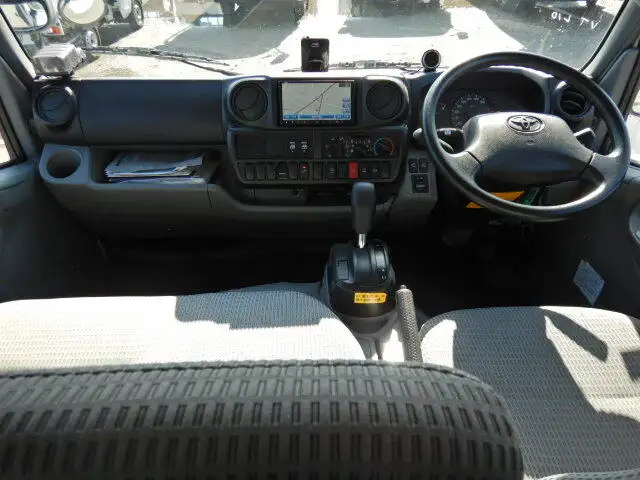 トヨタ トヨエース 小型 平ボディ パワーゲート TKG-XZU605の中古トラック画像11