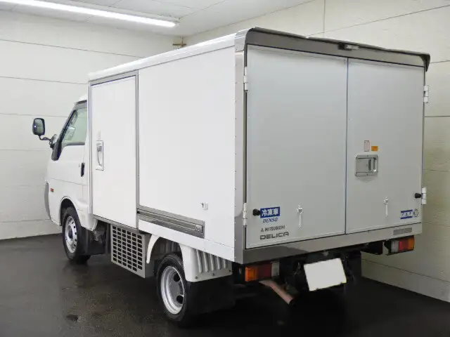 三菱 デリカ 小型 冷凍冷蔵 低温 サイドドアの中古トラック画像2