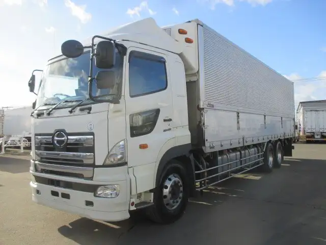 日野 プロフィア 大型 ウイング エアサス ベッド の中古トラック【車両No.107394】