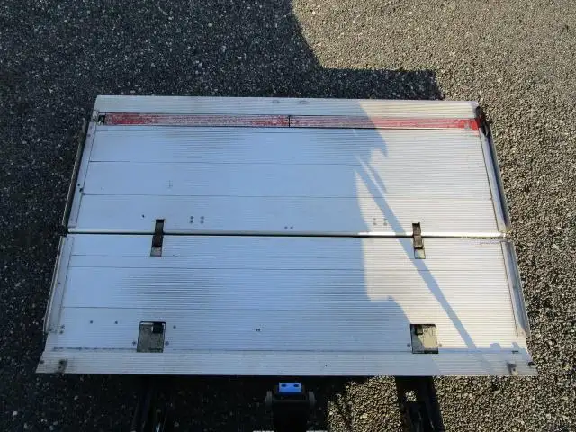 いすゞ フォワード 中型/増トン 冷凍冷蔵 低温 パワーゲートの中古トラック画像8