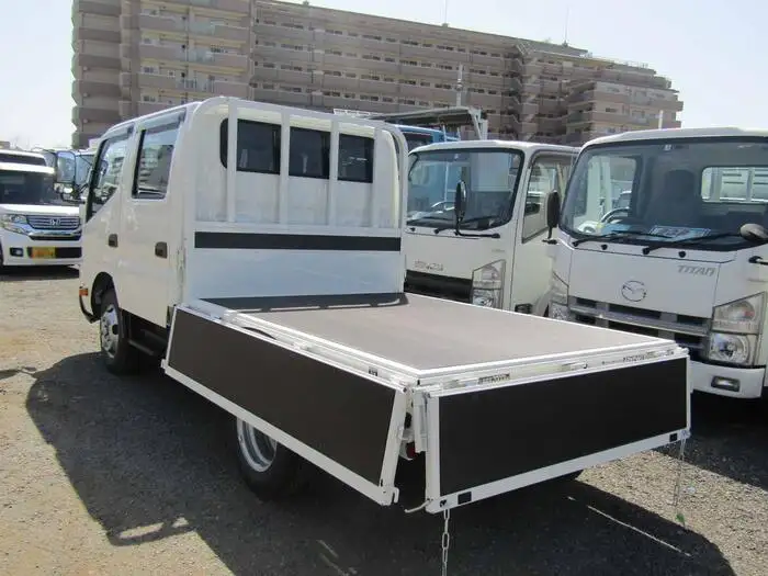 トヨタ ダイナ 小型 平ボディ Wキャブ 2RG-XZU605の中古トラック画像5
